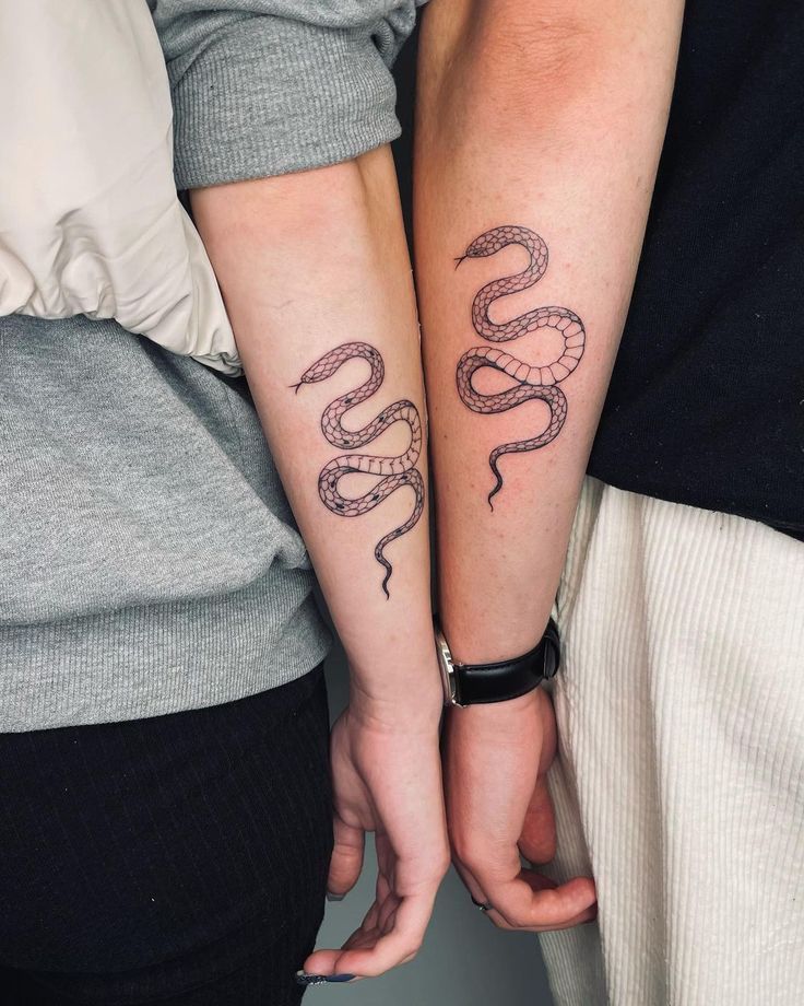 25 Romantic Couple Tattoo Ideas To Make Your Beloved One Feel Special