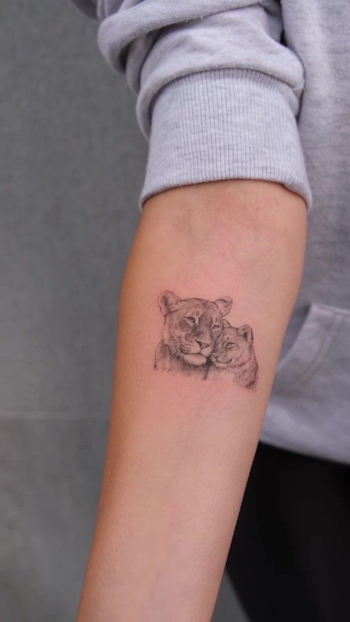 30 Small Inner Arm Tattoos For Females