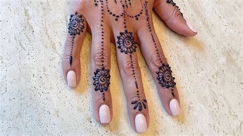 34 Henna Designs And Meanings To Inspire You In 2024 Glamour Uk