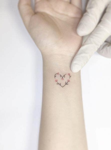 60 Tiny Tattoos To Inspire Your Next Ink Part 2 Tattooblend