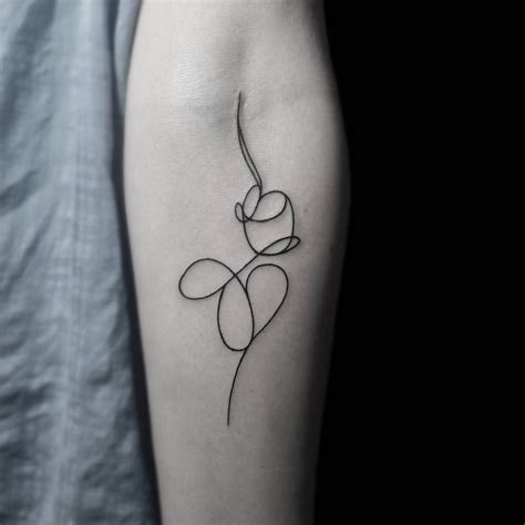 7 Abstract Line Tattoo Designs to Inspire You