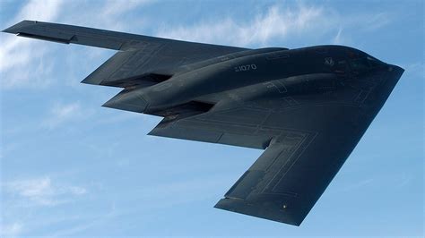 5 Stealth Features of the Air Force B2 Bomber