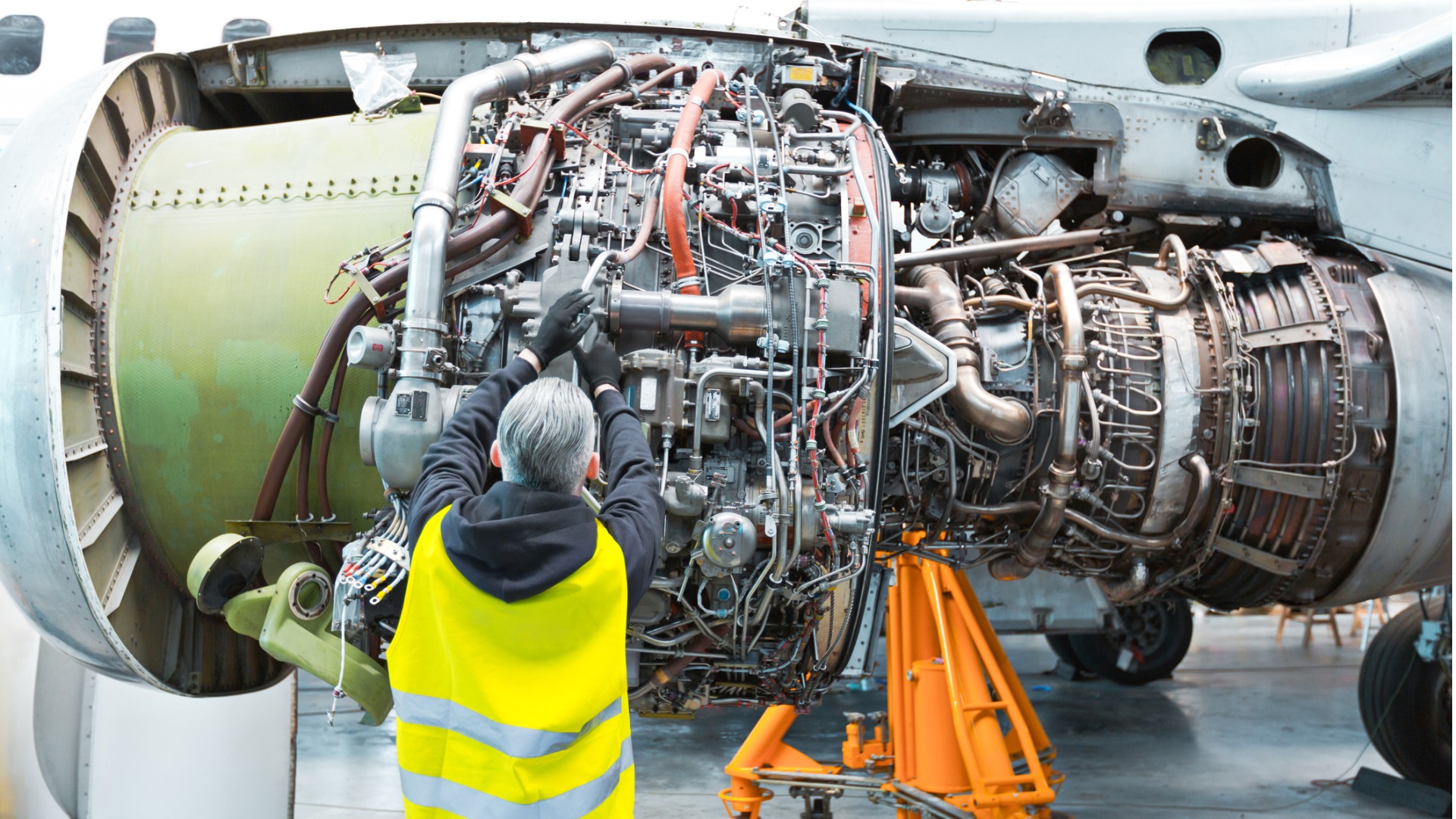 Aircraft Engine Mechanic