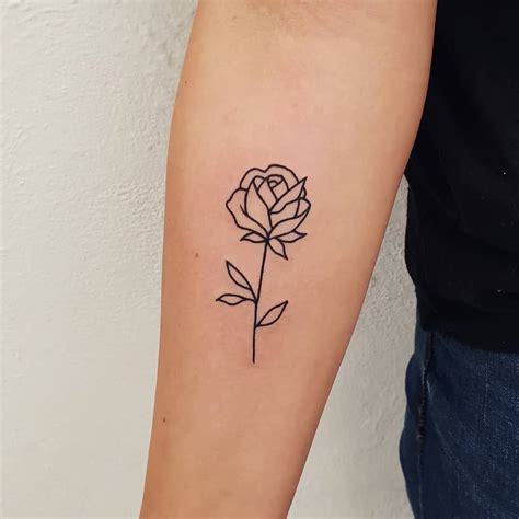 Simple yet Timeless Basic Rose Tattoo Designs