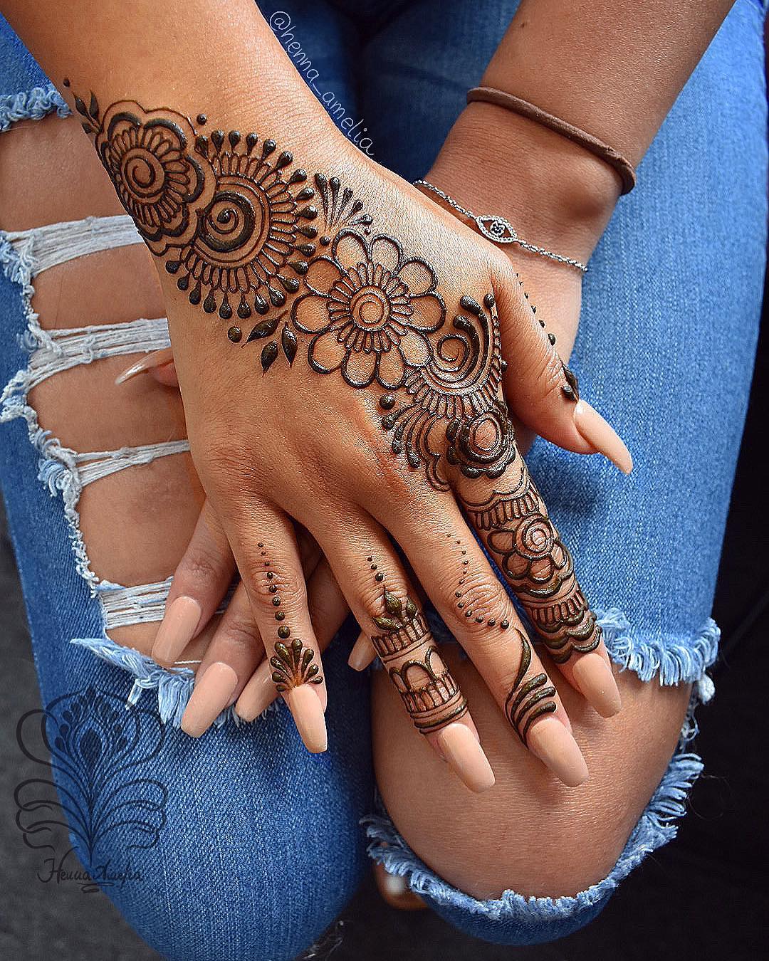 Beautiful Simple Mehndi Designs For Hand K4 Fashion