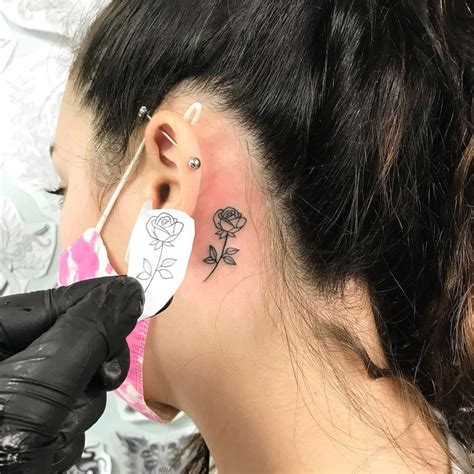 7 Behind Ear Tattoo Ideas to Inspire You