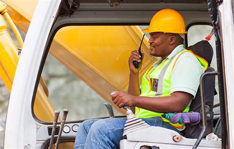 5 Ways to Become a Heavy Equipment Operator