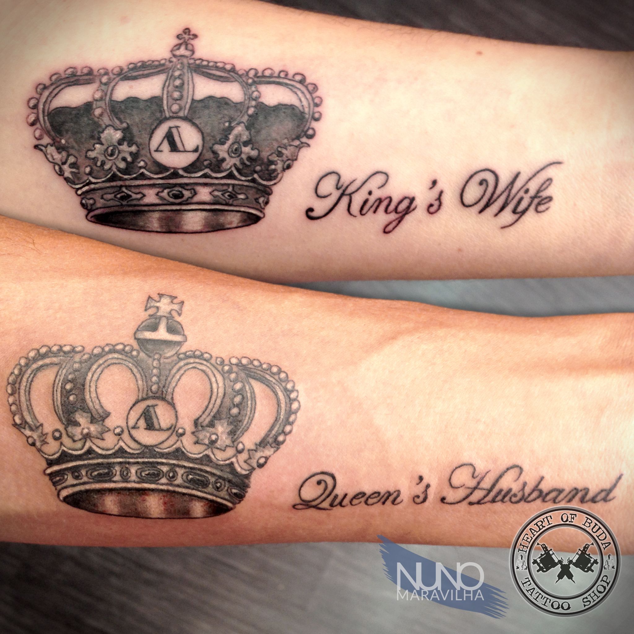 10 Crown Queen Tattoo Designs to Wear Your Royalty