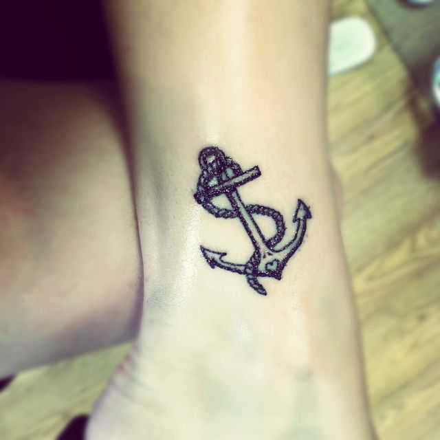 Cute Anchor Tattoo Designs For Girls