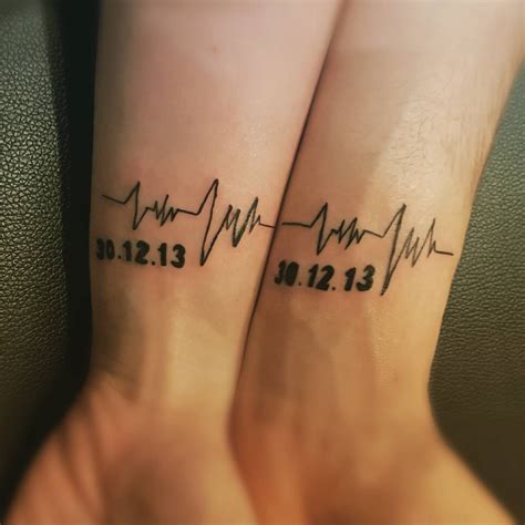 10 Adorable Matching Tattoo Ideas for Couples