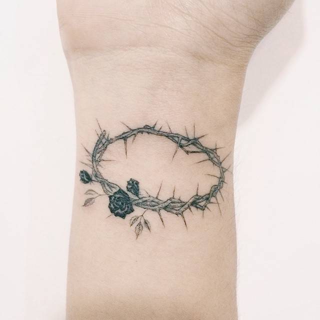 Discover 78 Crown Of Thorns Wrist Tattoo In Eteachers