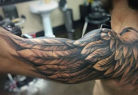 7 Meaningful Eagle Wing Tattoo Ideas