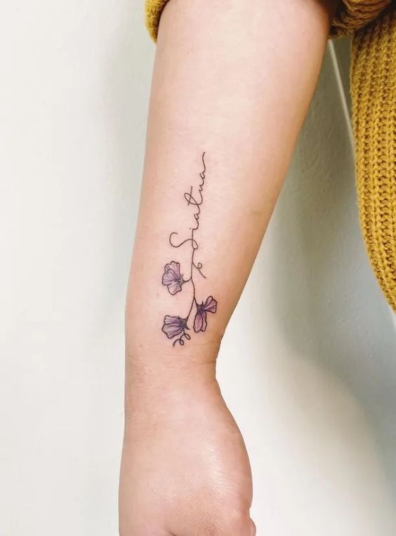 Elegant Vine Tattoo On The Wrist In 10 Ideas