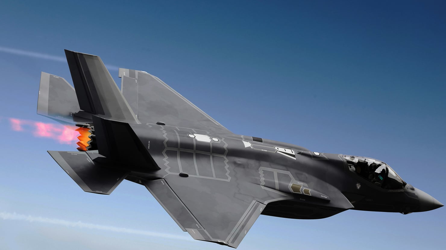 F-35 vs F-22: 5 Key Differences You Need to Know