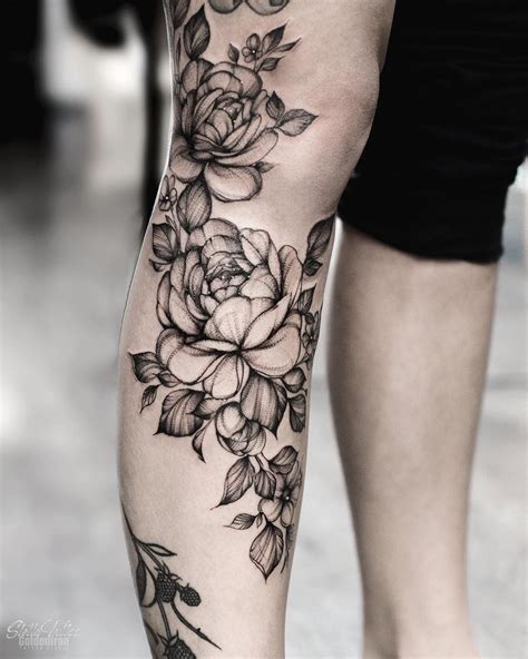 7 Delicate Flower Leg Tattoo Designs