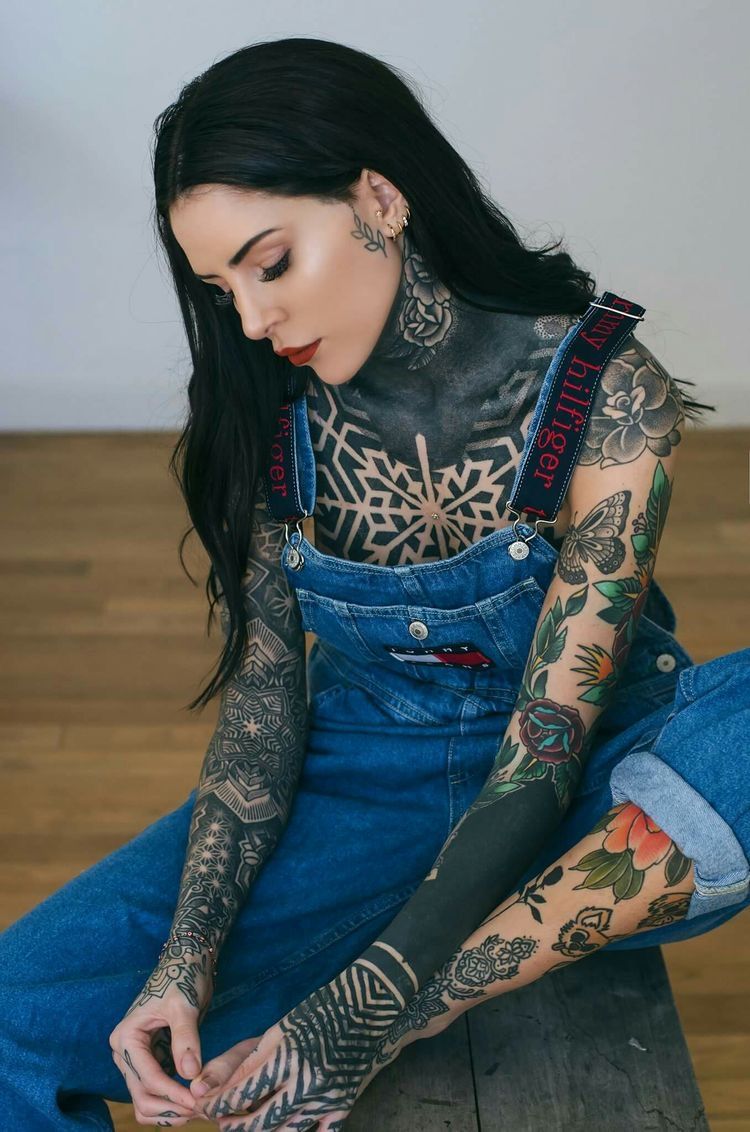 Full Body Tattoo Women: Stunning Designs and Inspirations