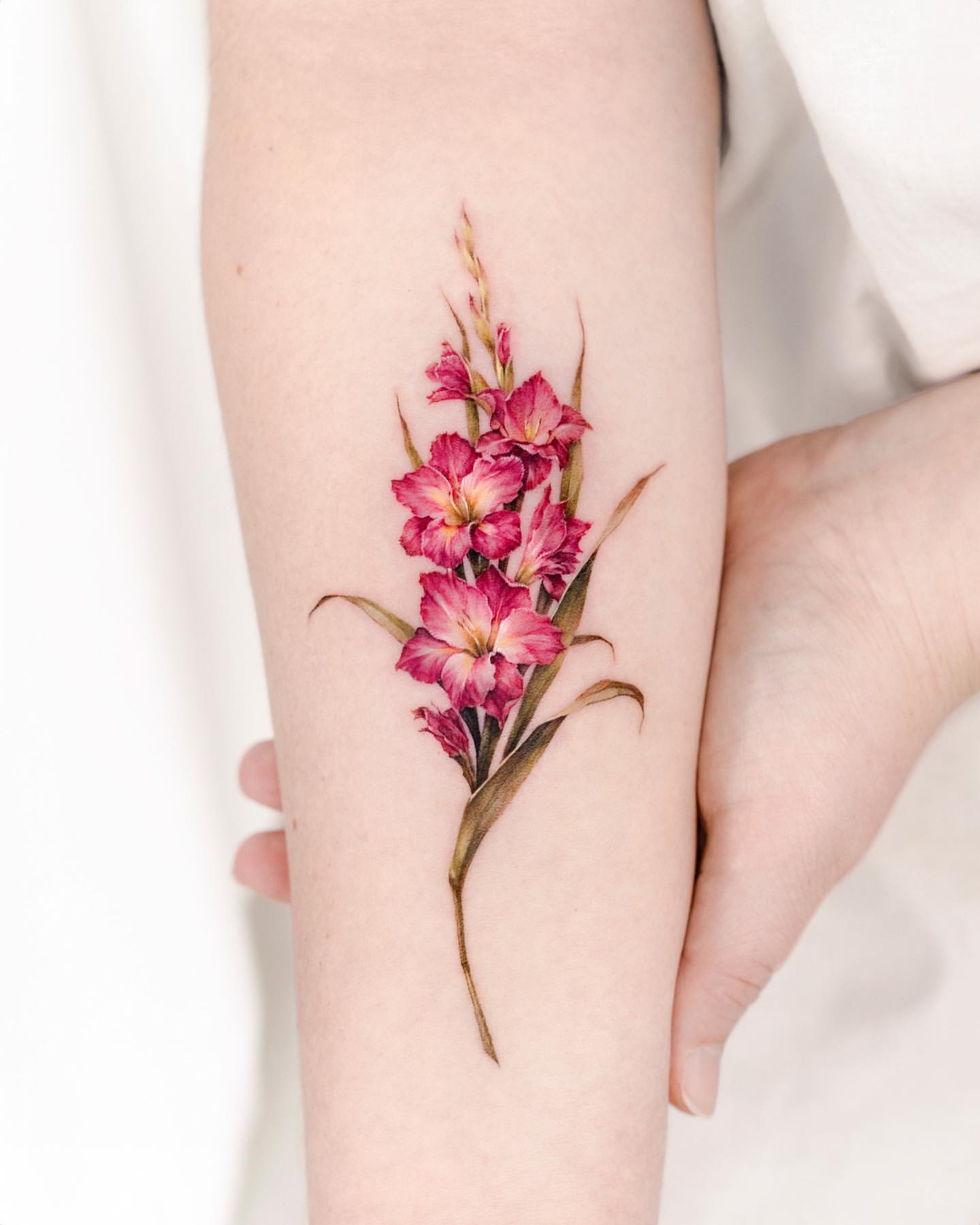 10 Gladiolus Tattoo Designs to Inspire Your Next Ink