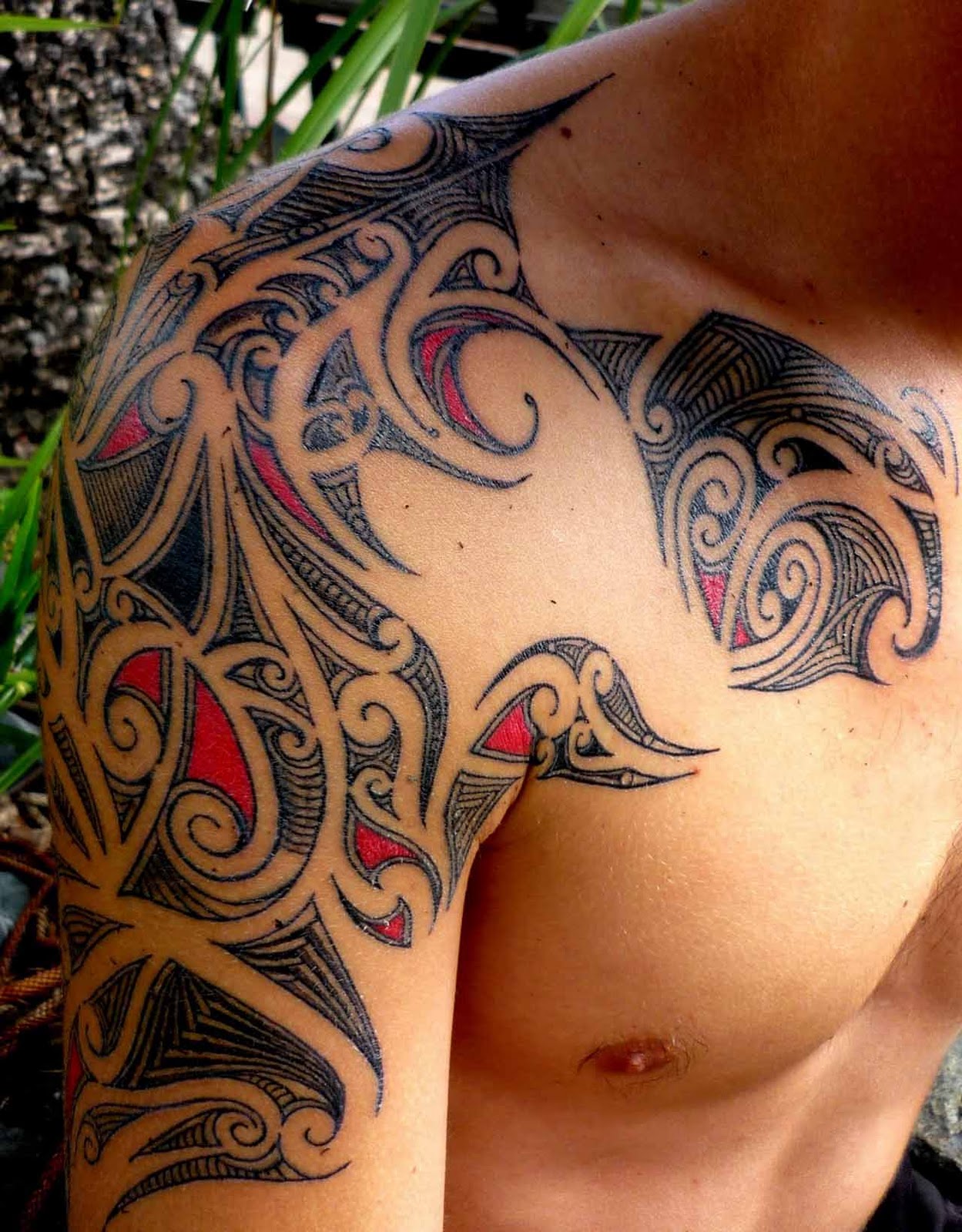 Stunning Hand and Shoulder Tattoo Design Ideas