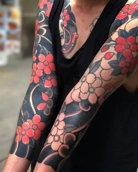 10 Traditional Japanese Floral Tattoo Designs