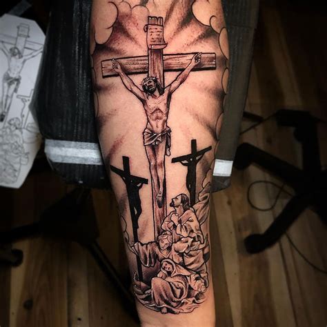 Jesus Cross Tattoo: Symbolism and Meaning Behind the Design