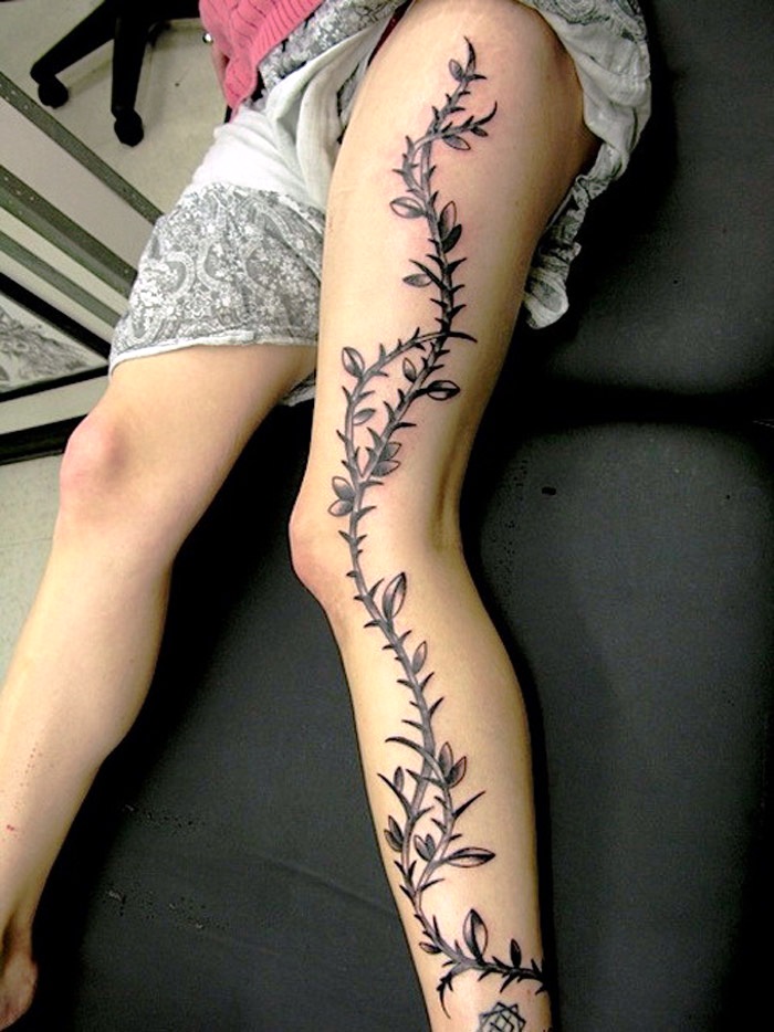 7 Beautiful Leg Tattoo Ideas for Women