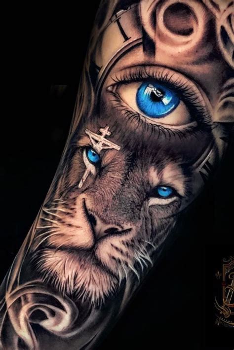 5 Lion Eyes Tattoo Designs You'll Love