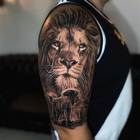 7 Lion Shoulder Tattoo Designs to Roar About