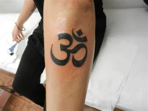 Om Tattoo Om Tattoo Designs Meaning Of Om Tattoo