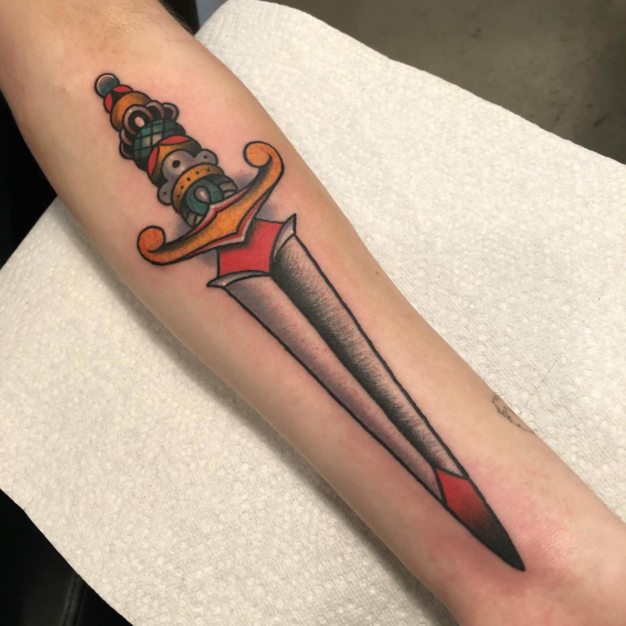 10 Simple Dagger Tattoo Designs to Inspire You