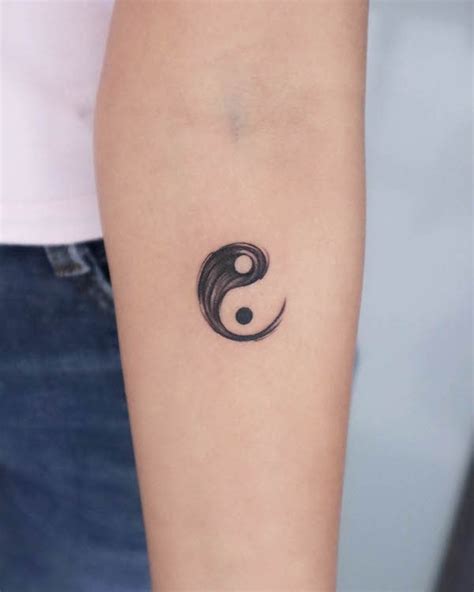 7 Unique Yin Yang Tattoo Ideas to Balance Your Style