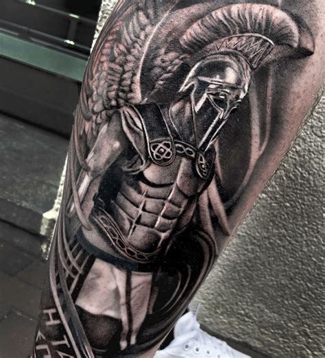 7 Meaningful Spartan Shield Tattoo Ideas