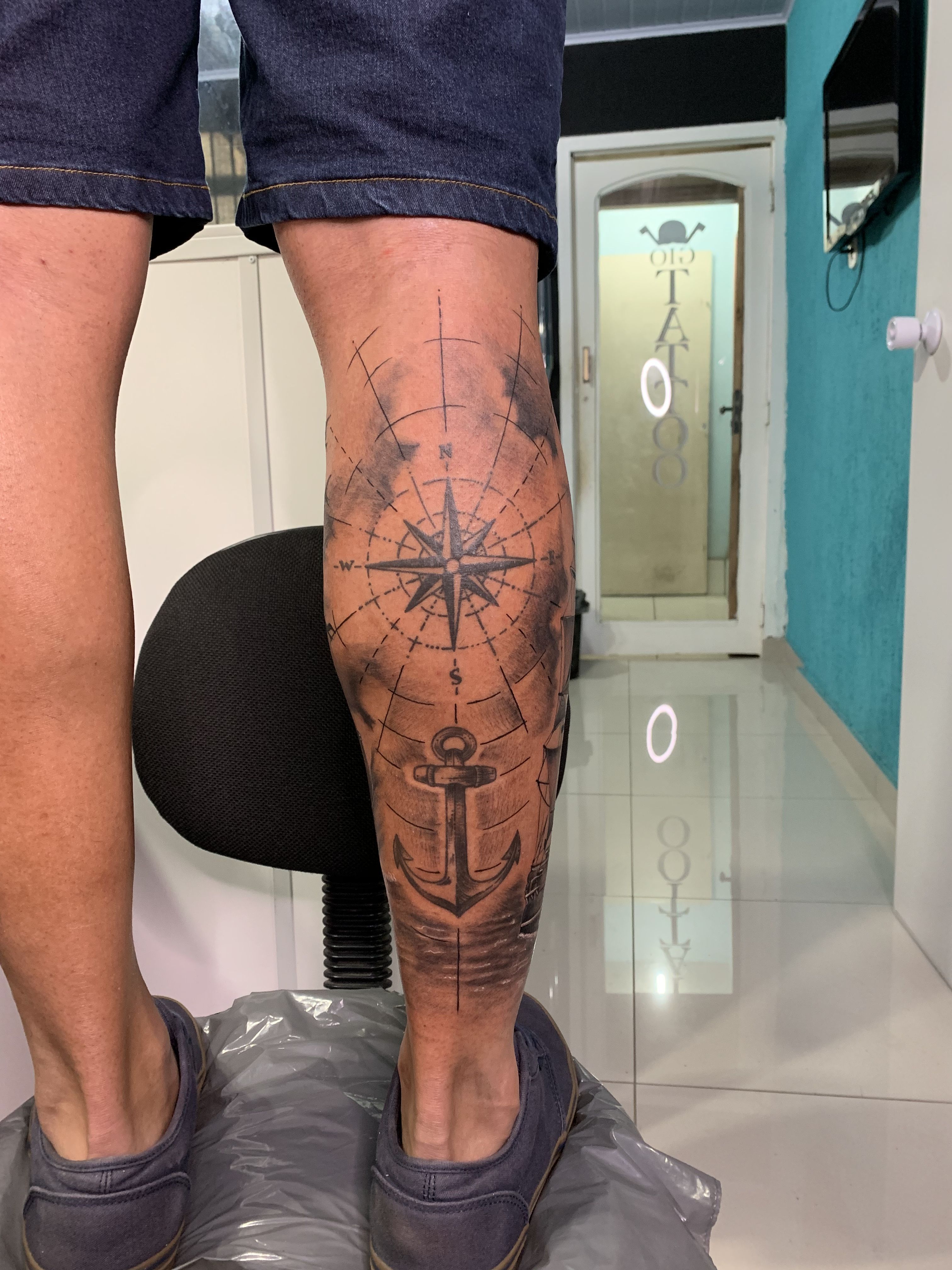 Unique Tattoo Ideas for Men's Calves