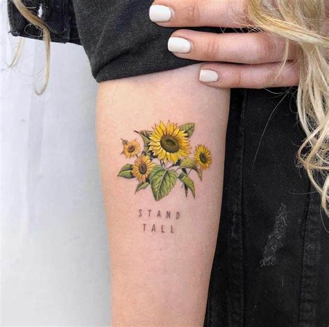 5 Unique Sunflower Tattoo Designs