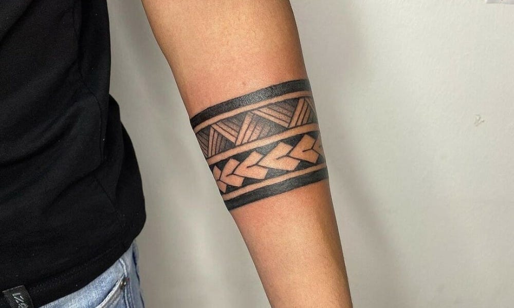 15 Amazing Armband Tattoo Designs to Inspire You