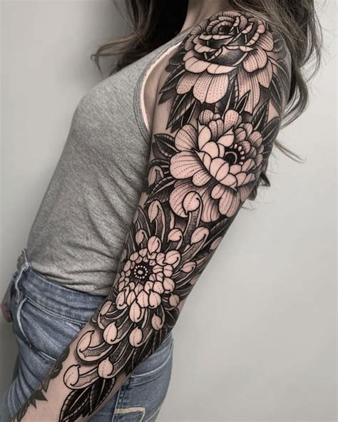 5 Stunning Floral Arm Tattoo Ideas