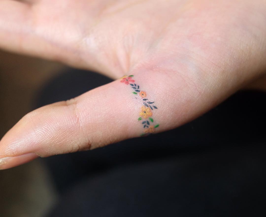 Thumb Tattoo Ideas and Designs for a Unique Expression