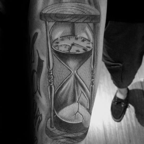 Tattoo Sand Timer: Timeless Body Art Inspiration