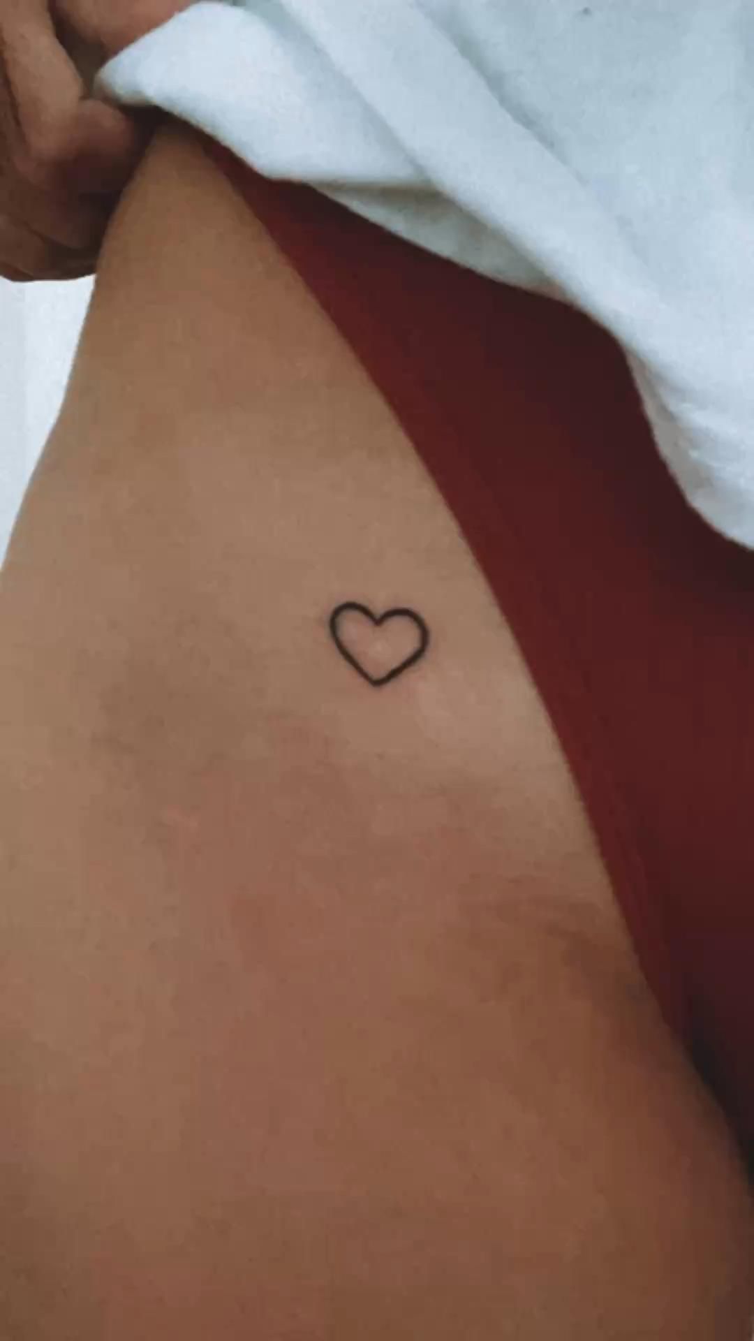 7 Tiny Tattoo Ideas for Small Spaces