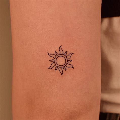 Top 78 Sun Minimal Tattoo Latest In Cdgdbentre