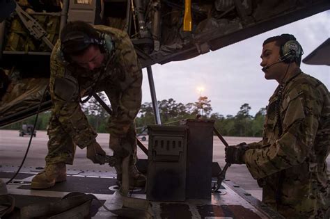 Two U S Air Force 4Th Special Operations Squadron Nara Dvids