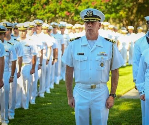 5 Ways to Become a US Navy Intelligence Officer