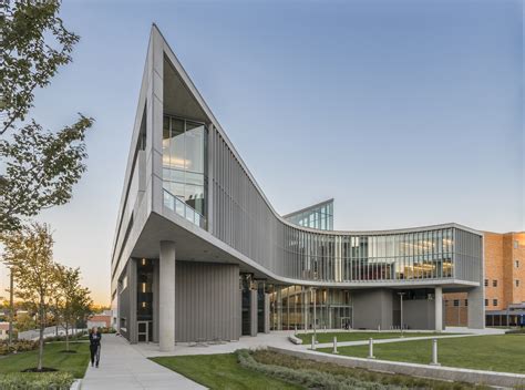 University Of Cincinnati Health Sciences Building Perkins Amp Will