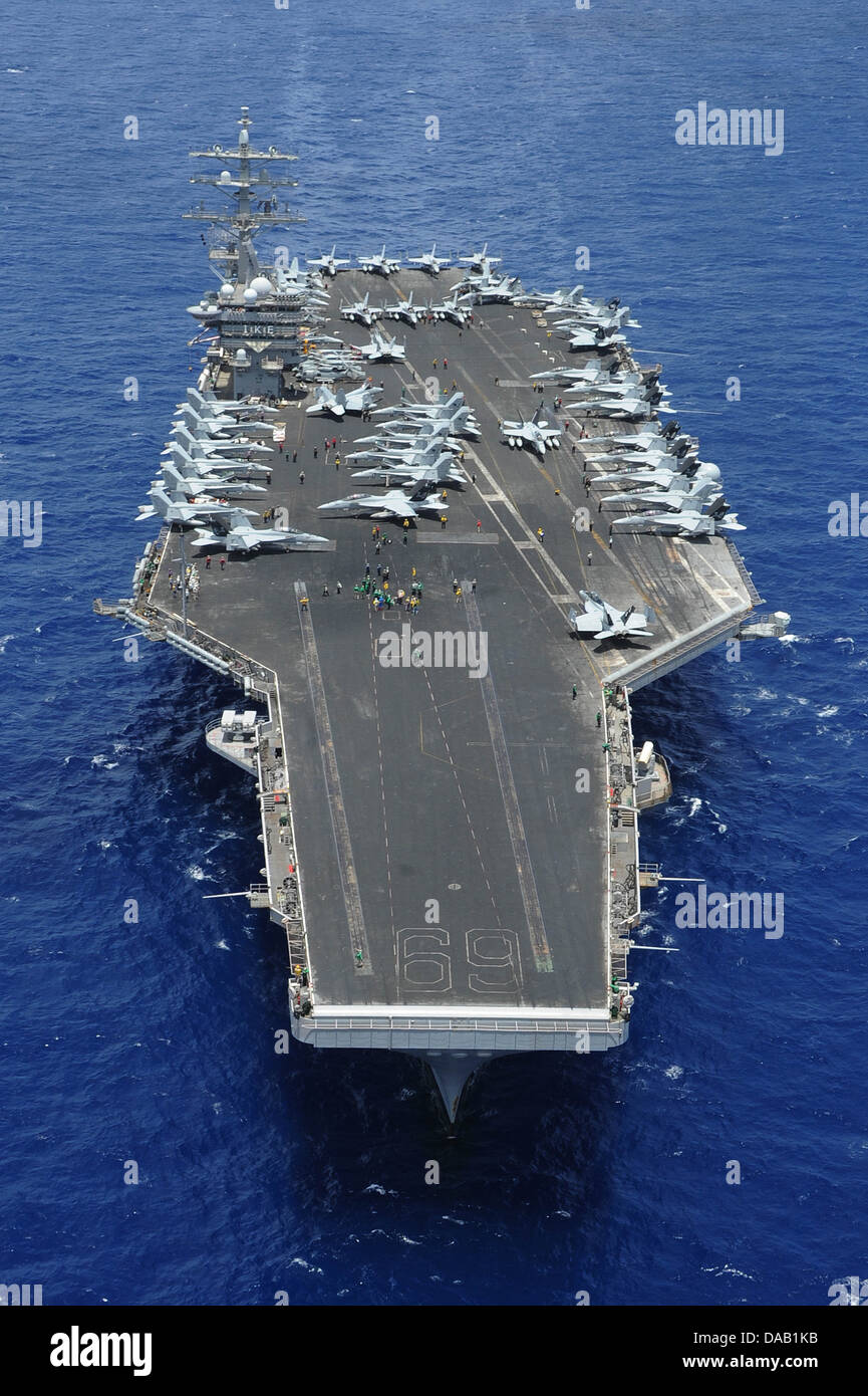 Uss Dwight D Eisenhower Cvn 69 Aircraft Carrier 2