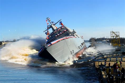 Uss St Louis Lcs 19