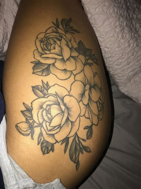 Women's Thigh Tattoos Designs and Ideas