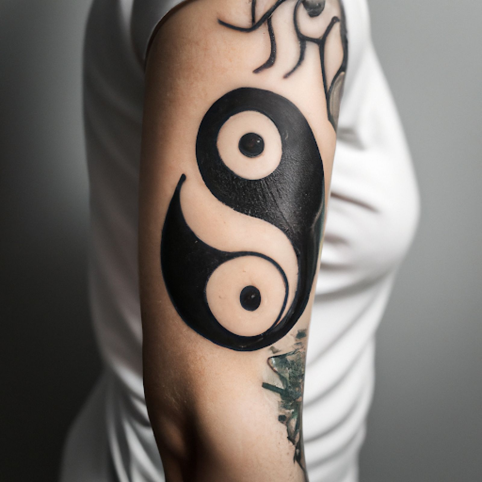 7 Unique Yin and Yang Tattoo Designs